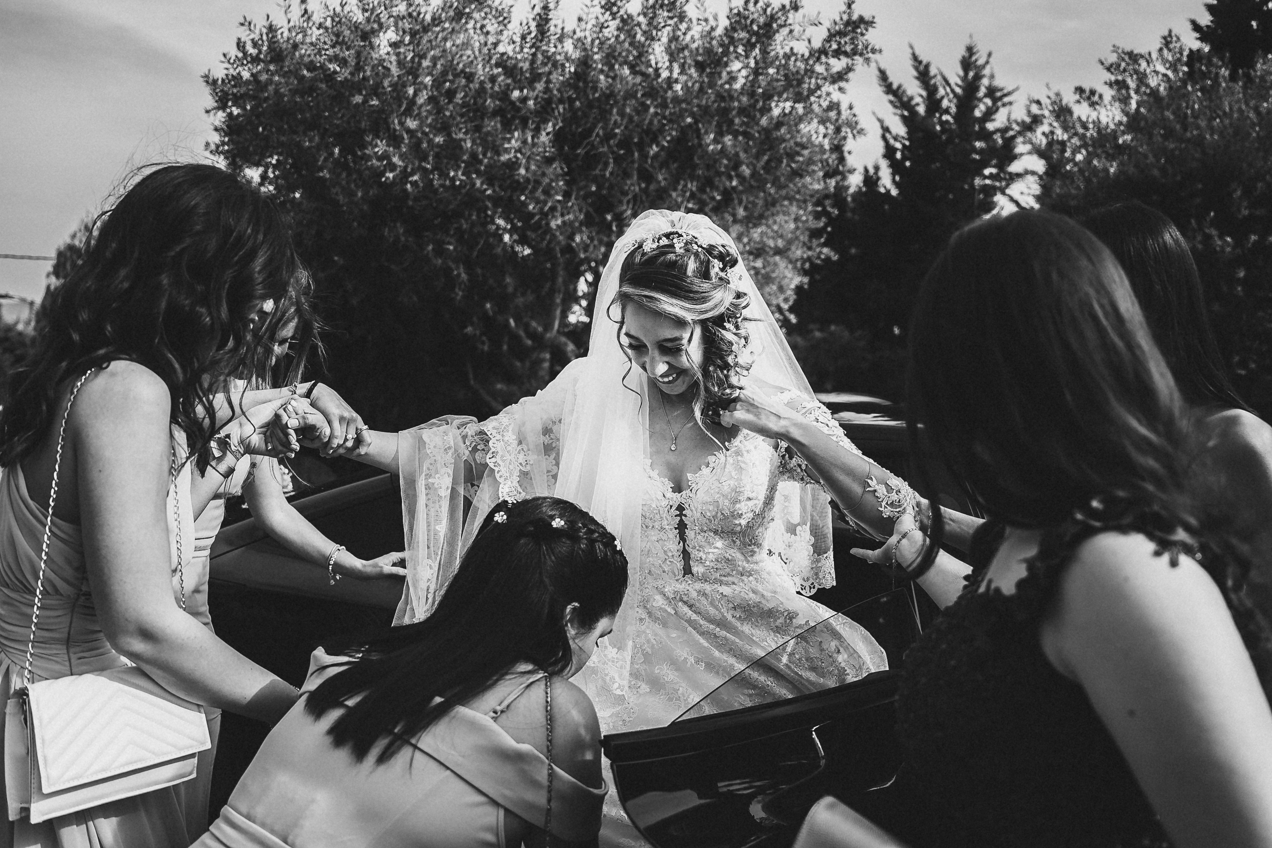 salida novia antes ceremonia masía Mas Ventós