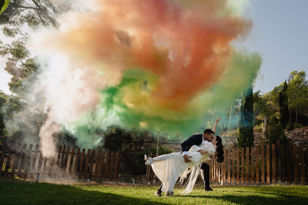 Humo de colores boda Castell Tallat